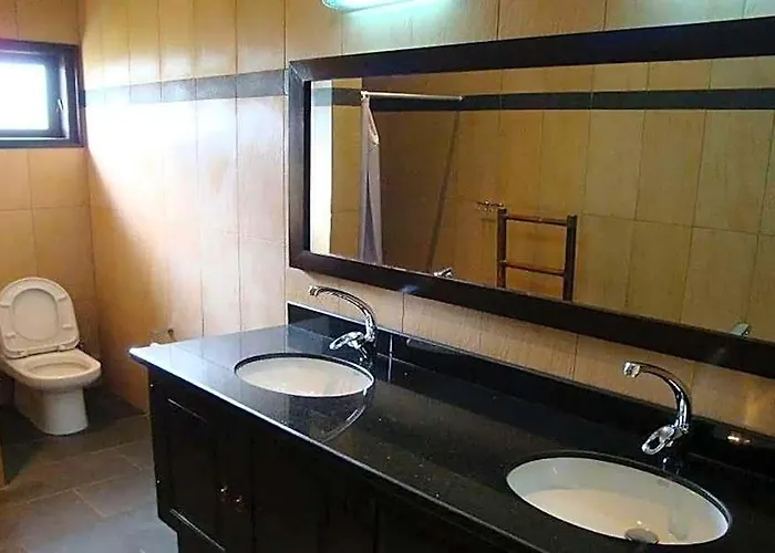 Privatunterkunft Pelangi Bali Direct Aan Zee Gelegen Bubunan